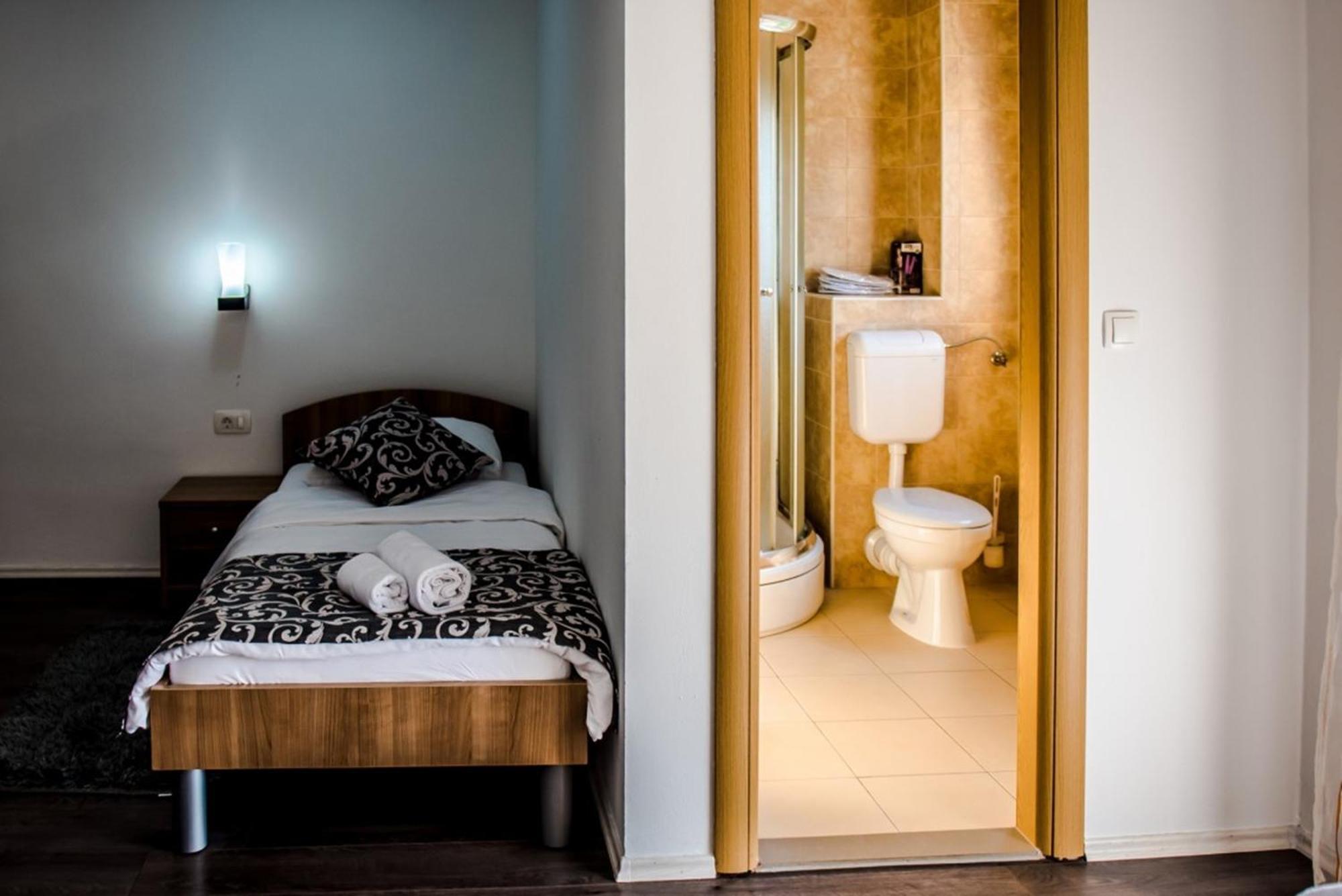Hotel Villa Monako Međugorje Esterno foto