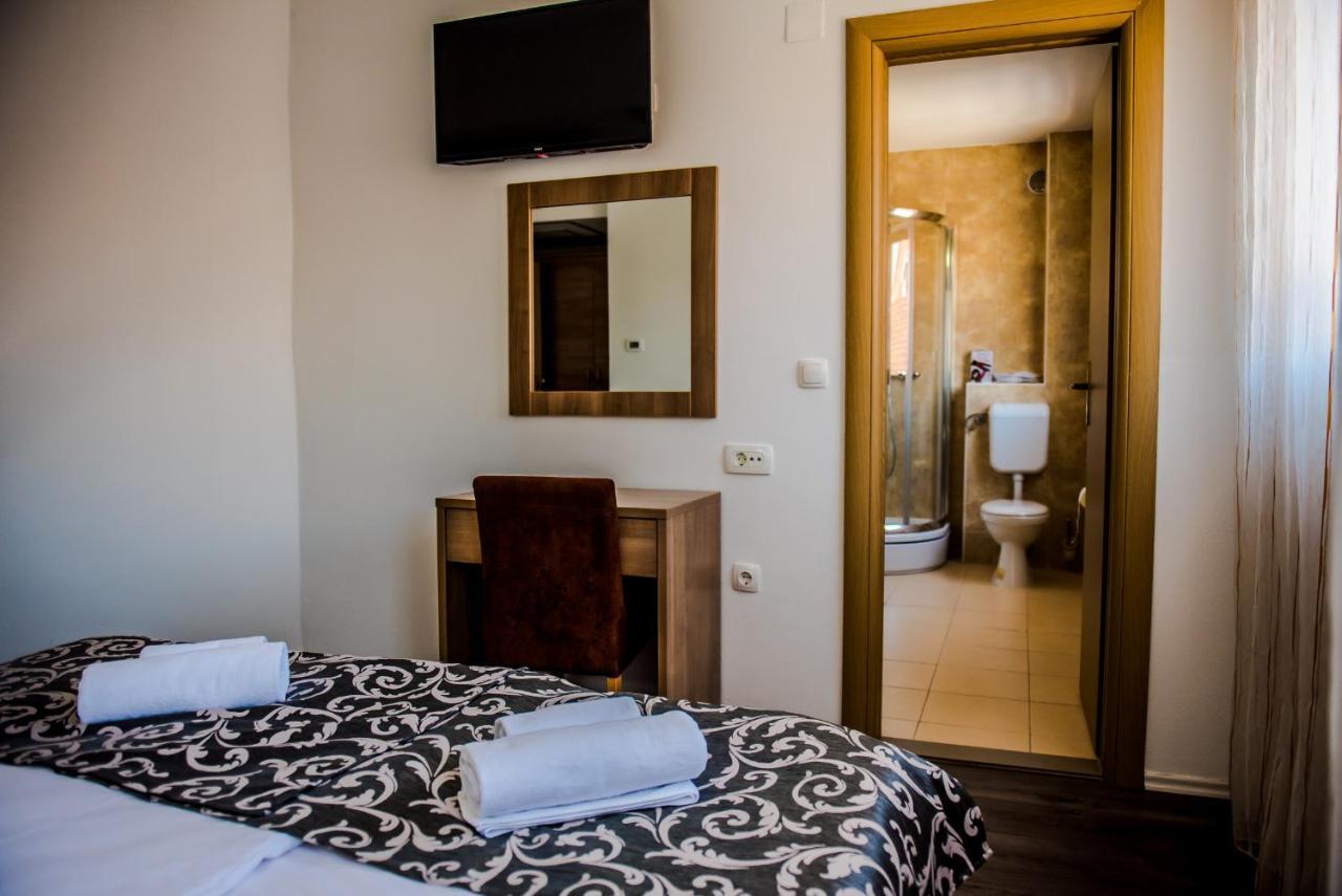 Hotel Villa Monako Međugorje Esterno foto